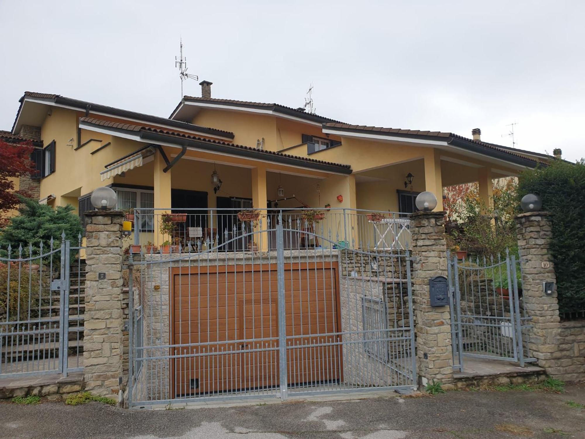 Casa Vacanze Alice E Arianna Cairo Montenotte Eksteriør bilde